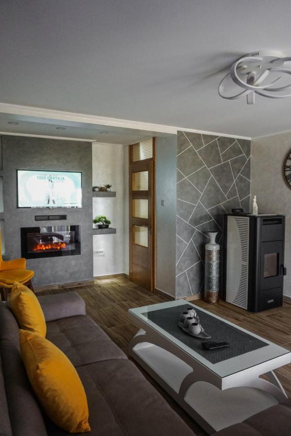 Vila Durmitor Nest Krstajic 자블야크 외부 사진