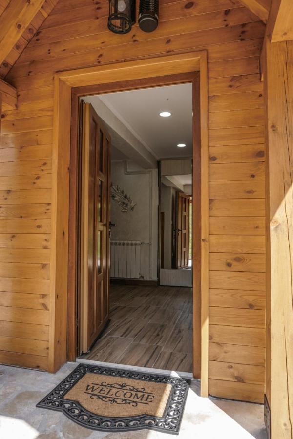 Vila Durmitor Nest Krstajic 자블야크 외부 사진