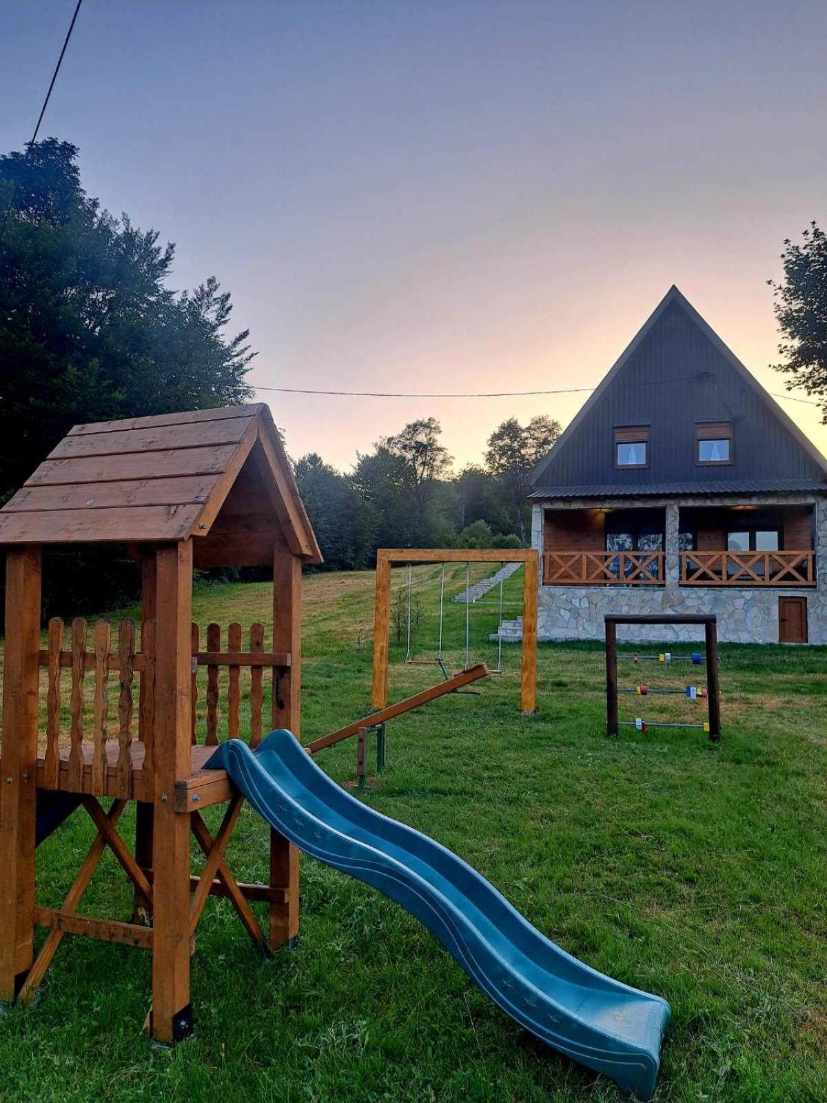 Vila Durmitor Nest Krstajic 자블야크 외부 사진